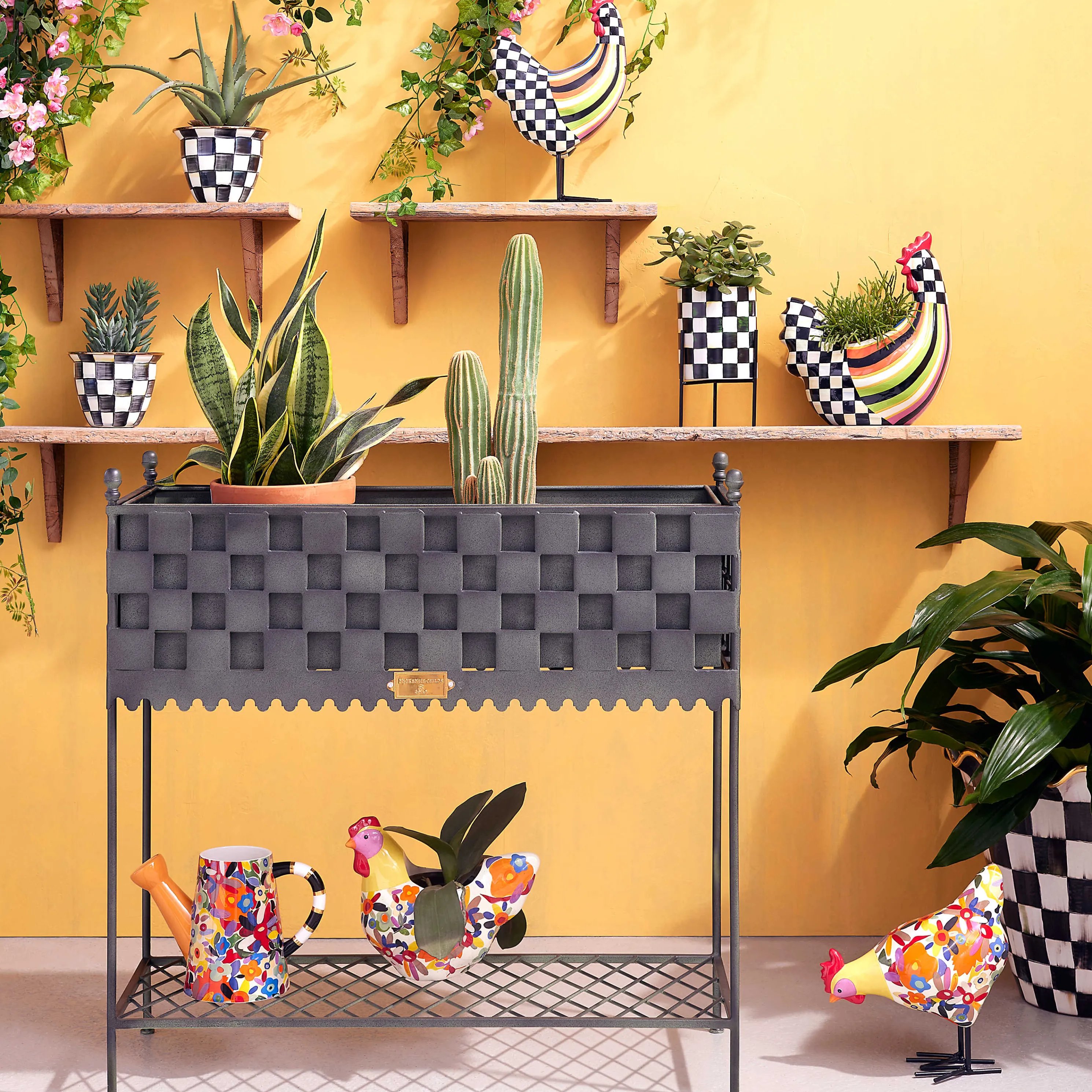 Avant Garden Chicken Planter - Stripe