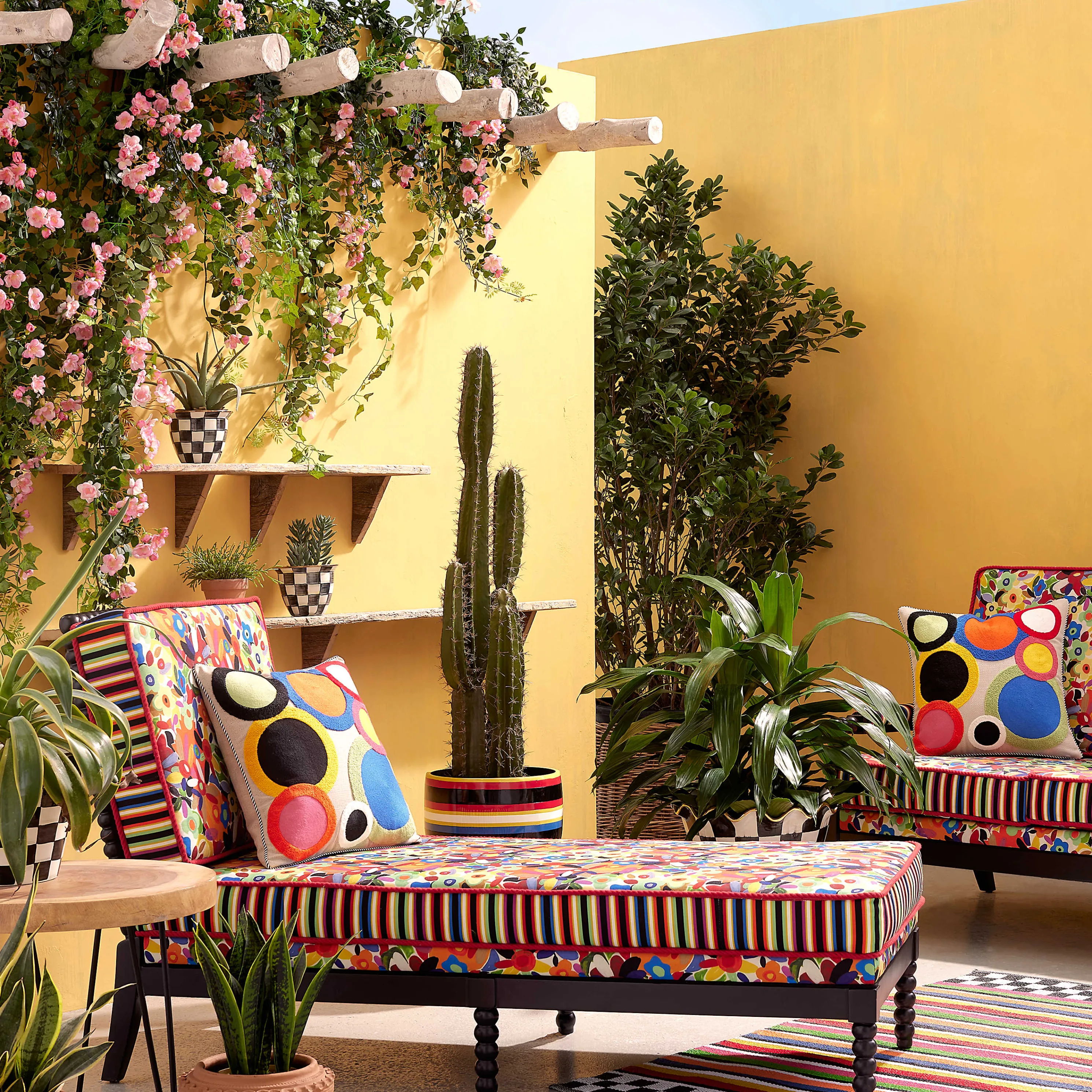 Avant Garden Outdoor Loveseat