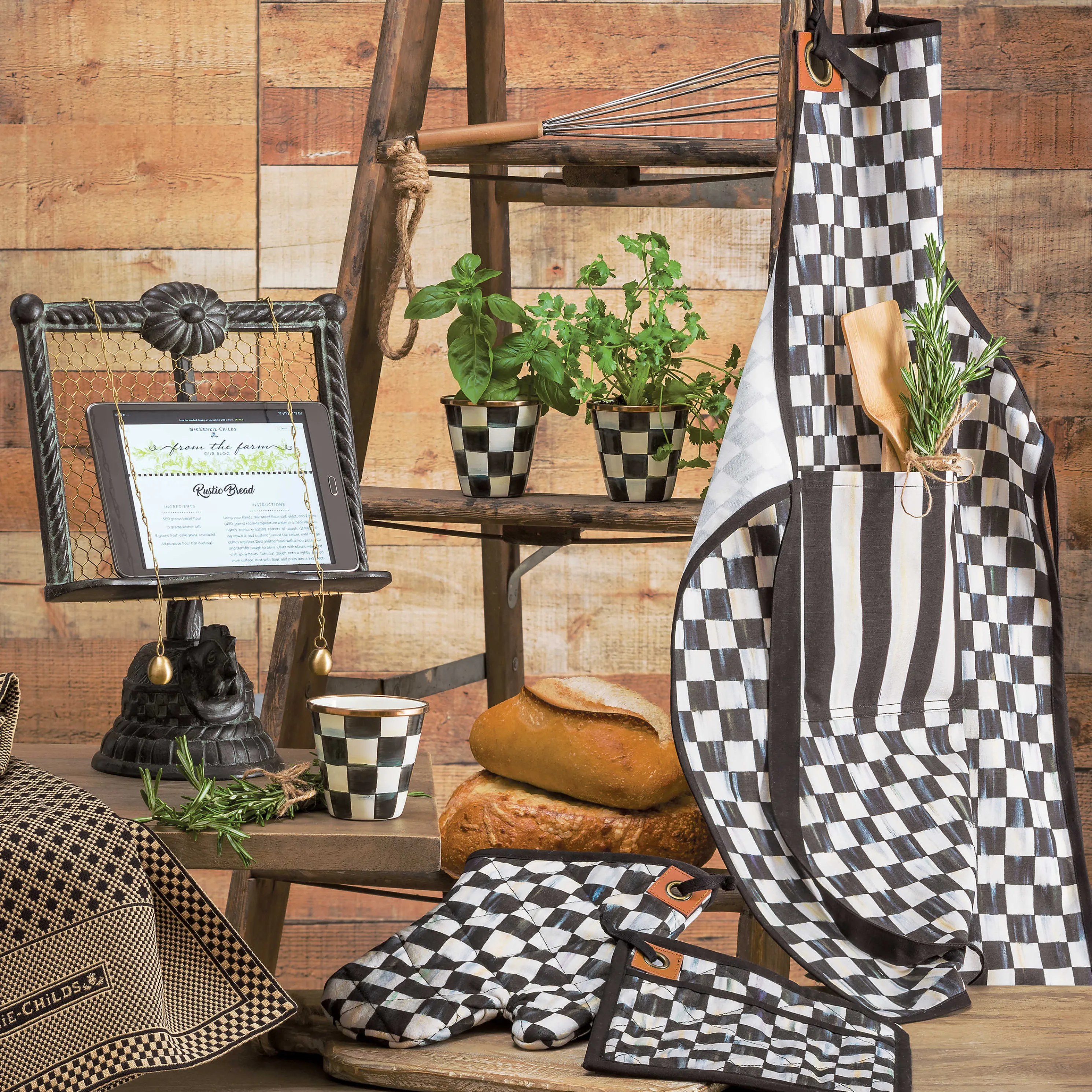 Courtly Check Bistro Potholder