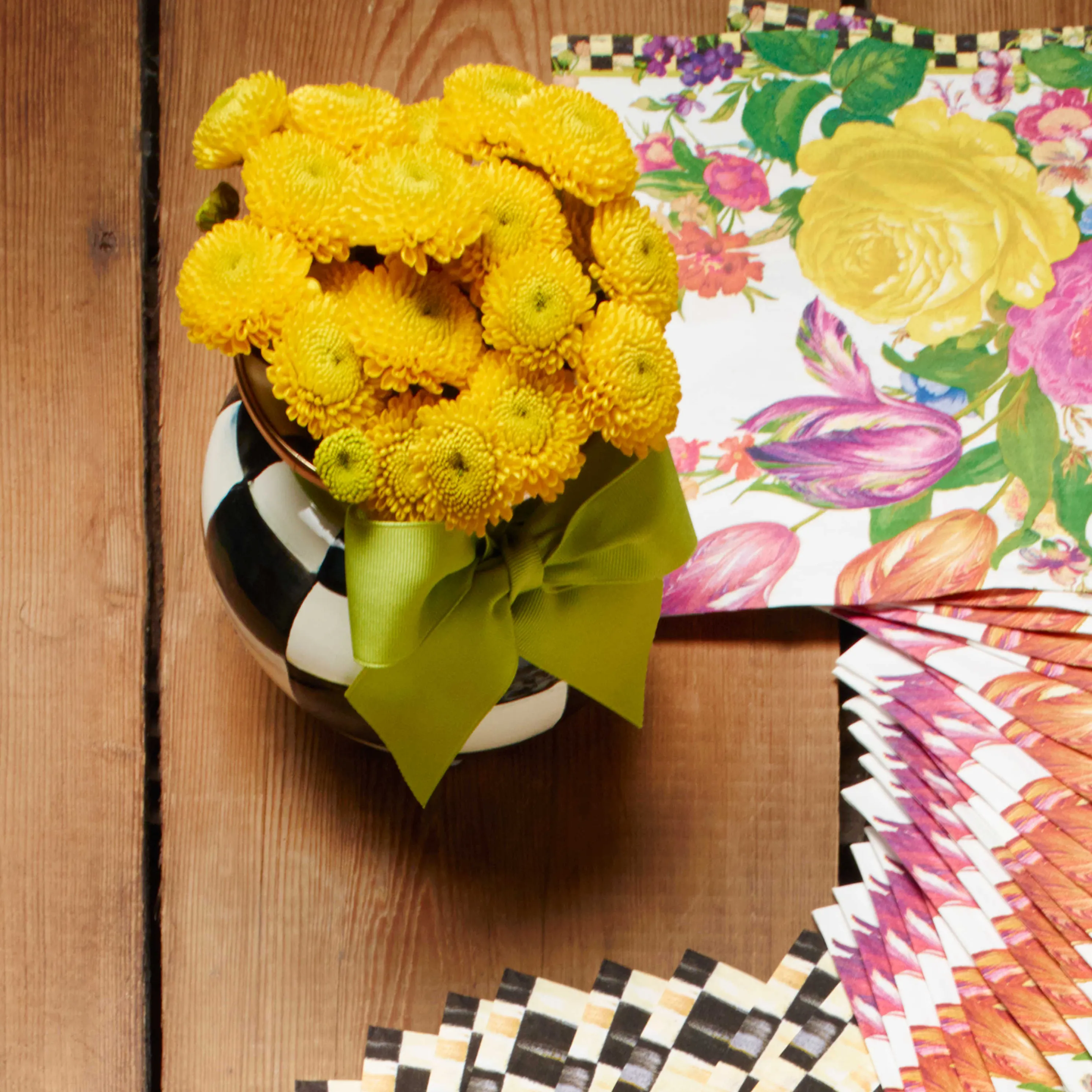 Courtly Check Enamel Vase - Green Bow