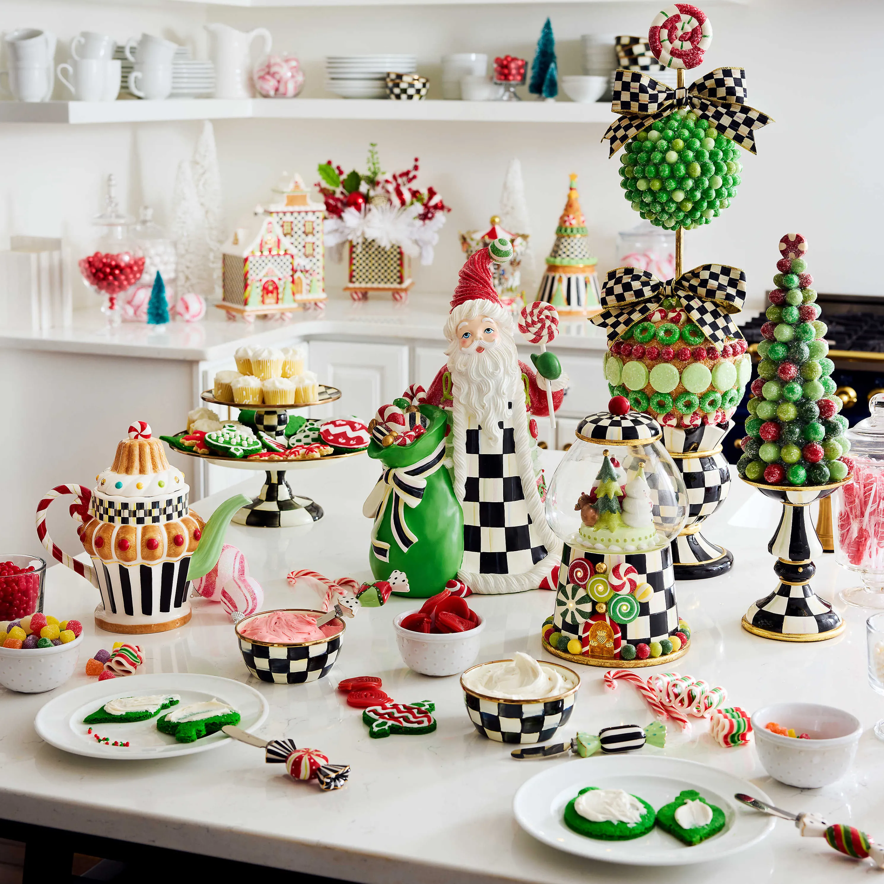 Courtly Check Enamel Pedestal Platter - Mini