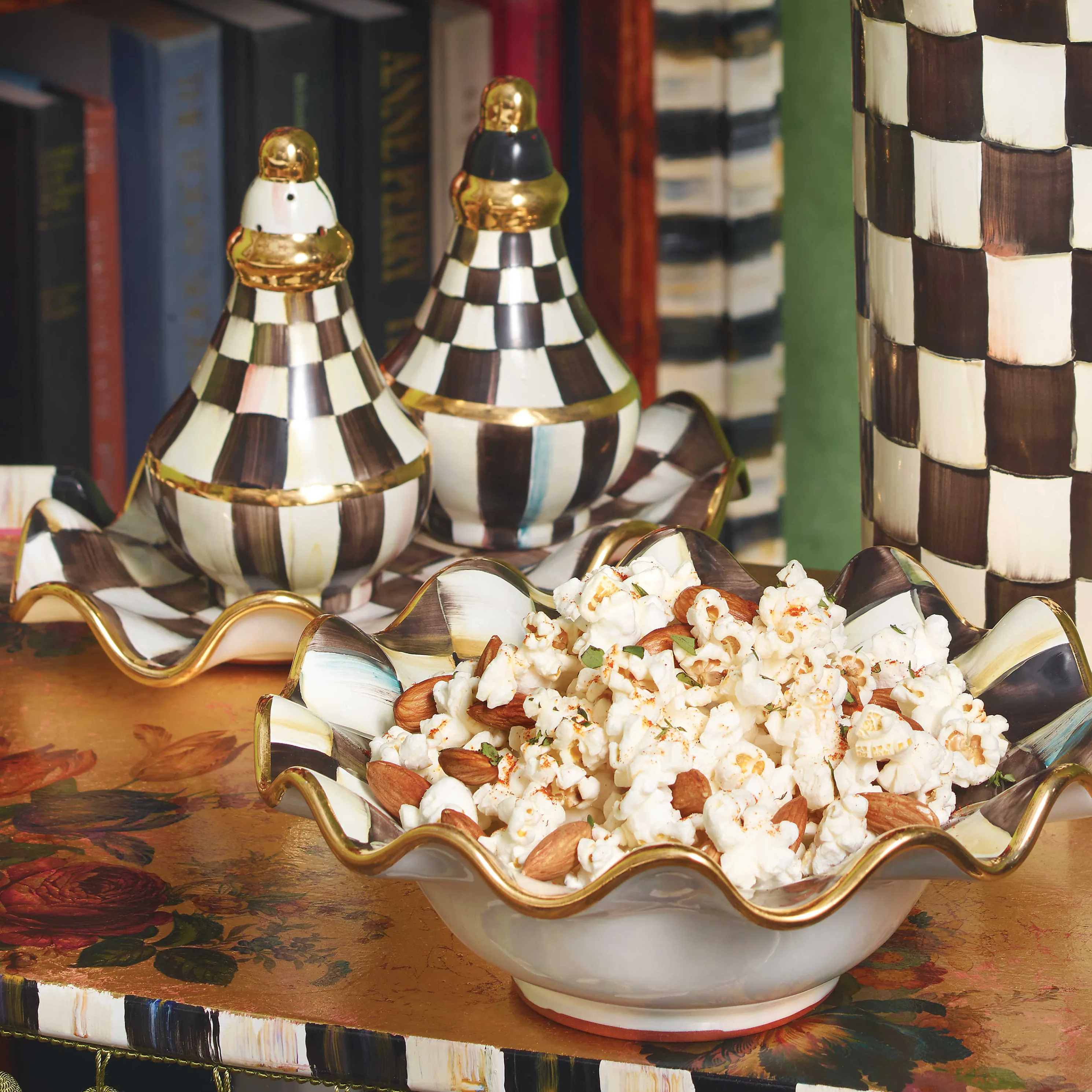 Courtly Check Fluted Breakfast Bowl