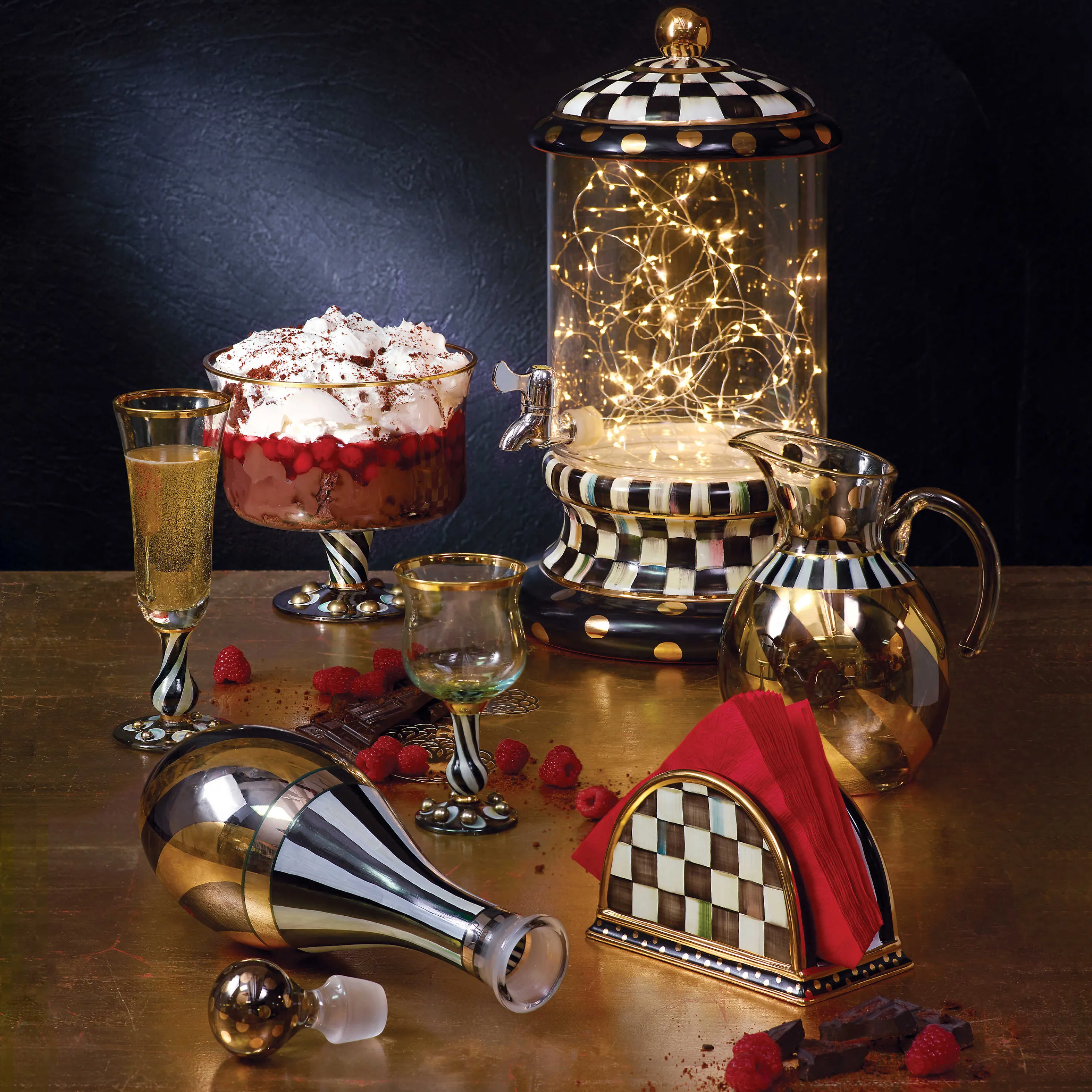 Courtly Check Napkin Holder