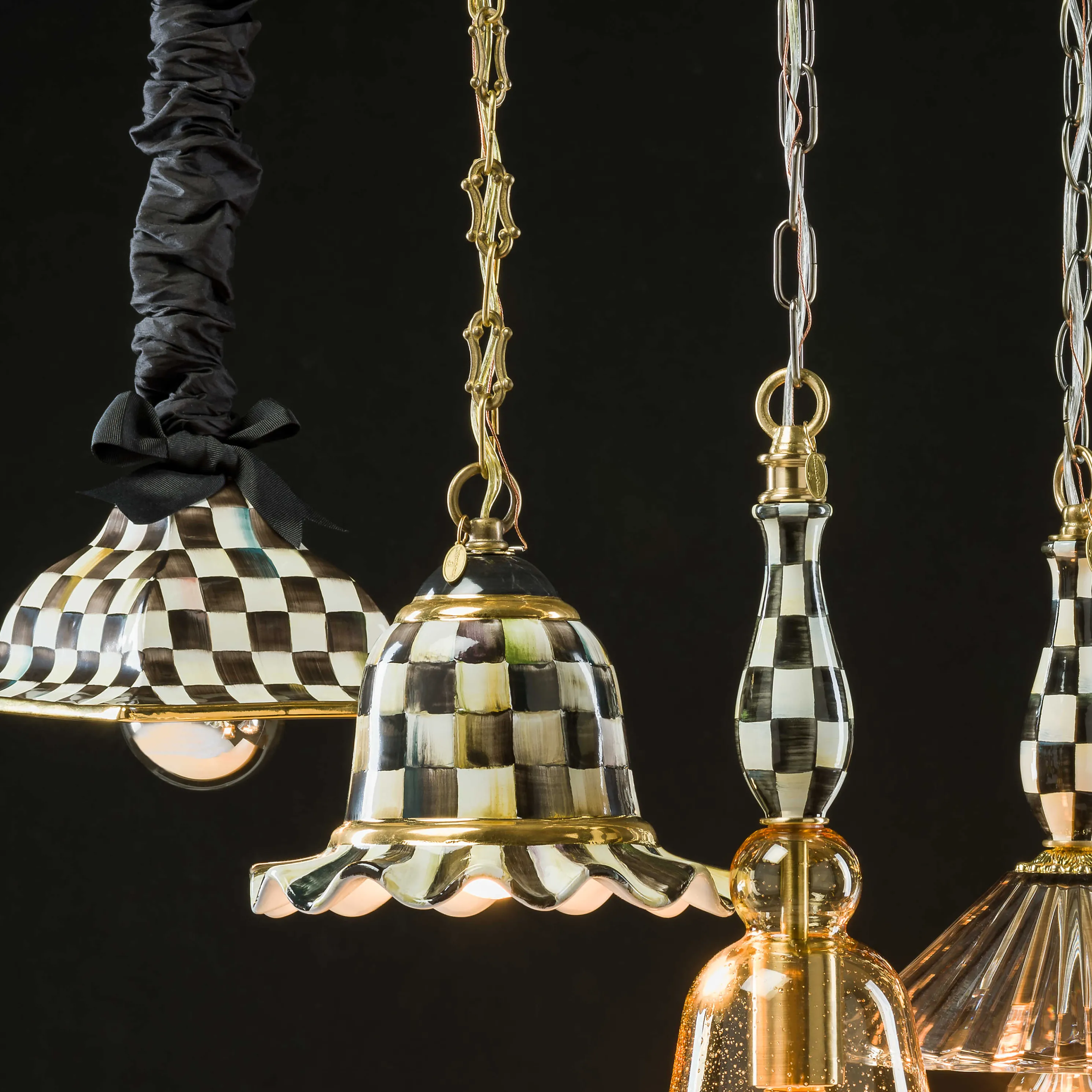 Courtly Check Pendant Lamp - Small