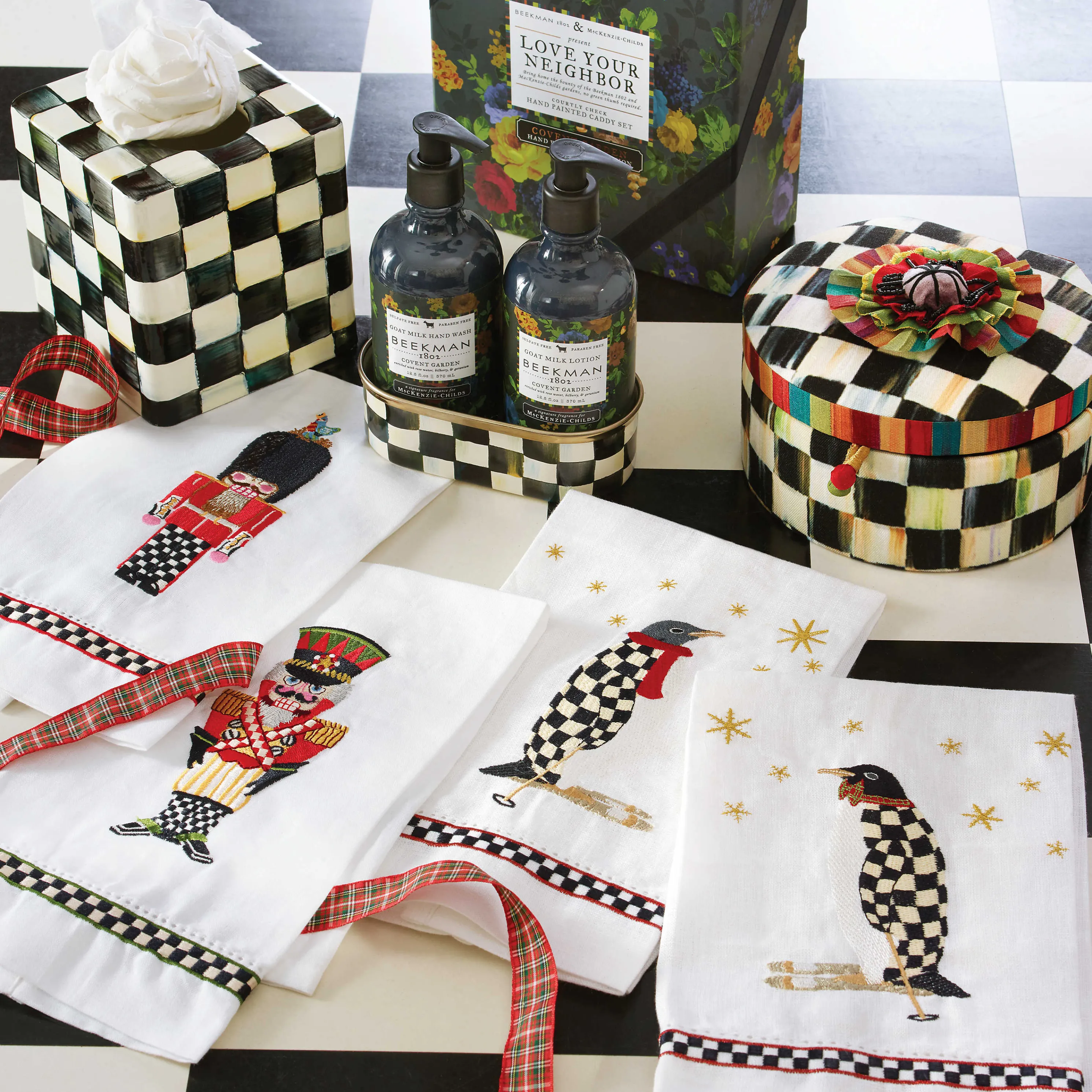 Courtly Check Round Jewelry Box