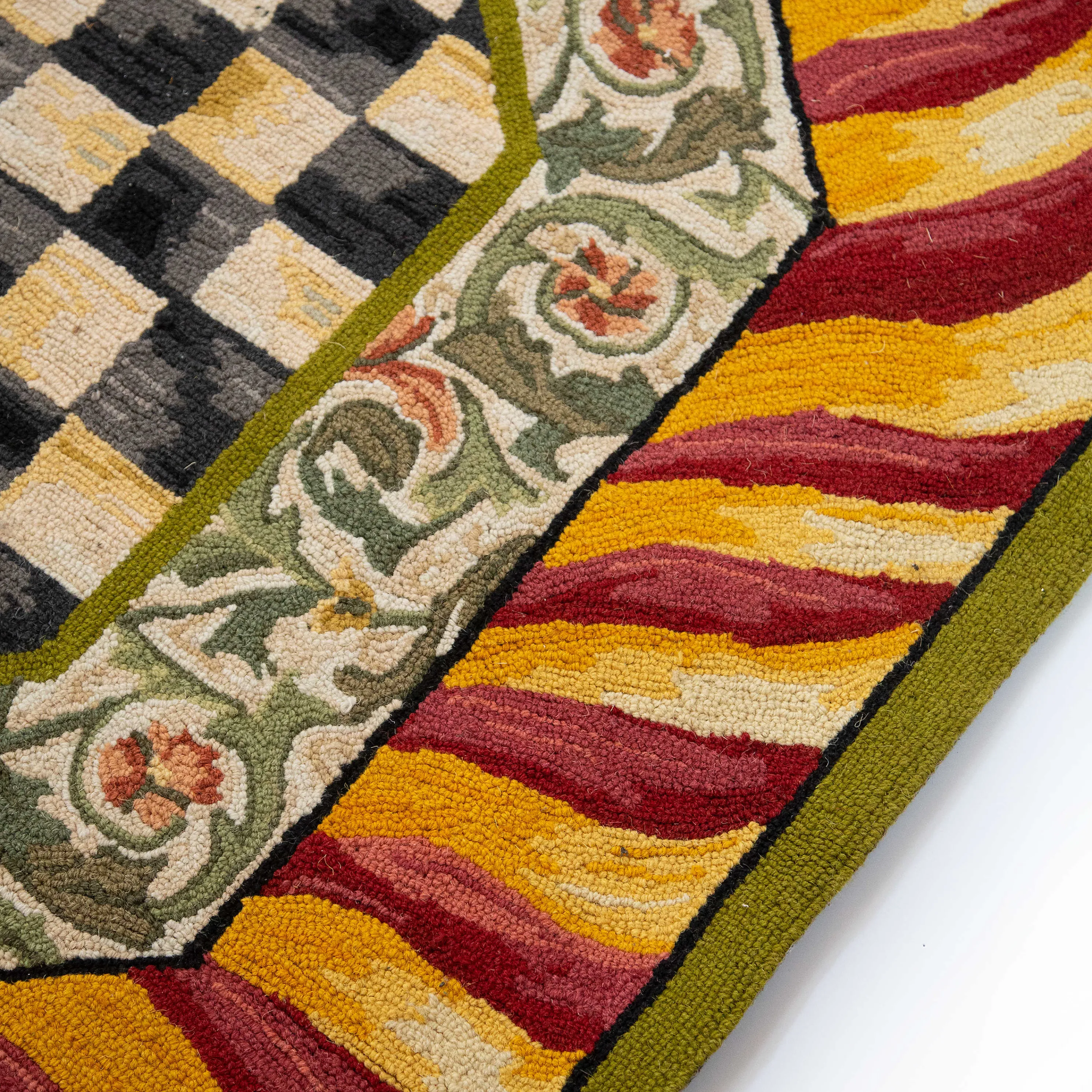 Courtly Check Rug - 6' Octagon - Red & Gold