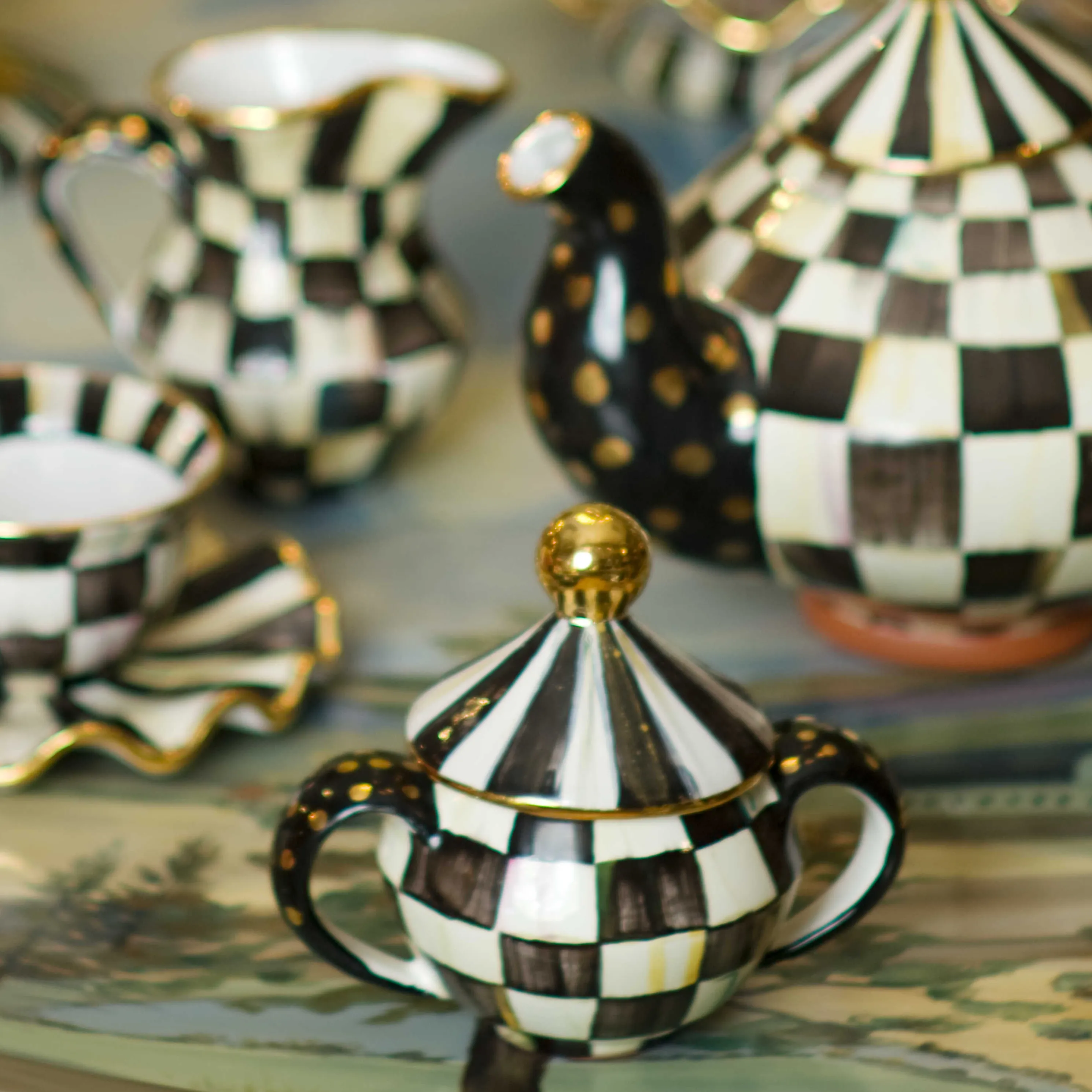 Courtly Check Sugar Bowl With Lid