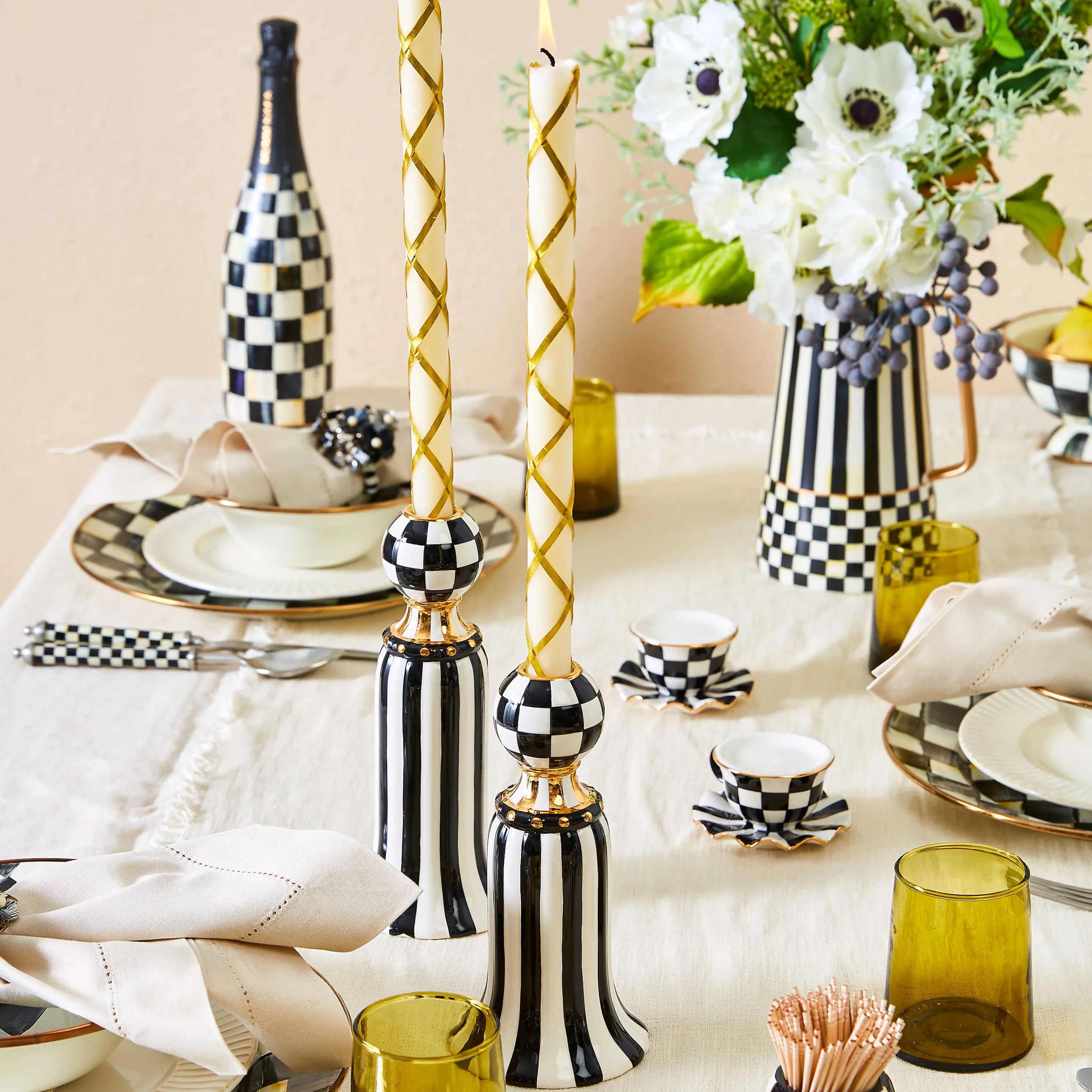 Courtly Teacup Salt & Pepper Set