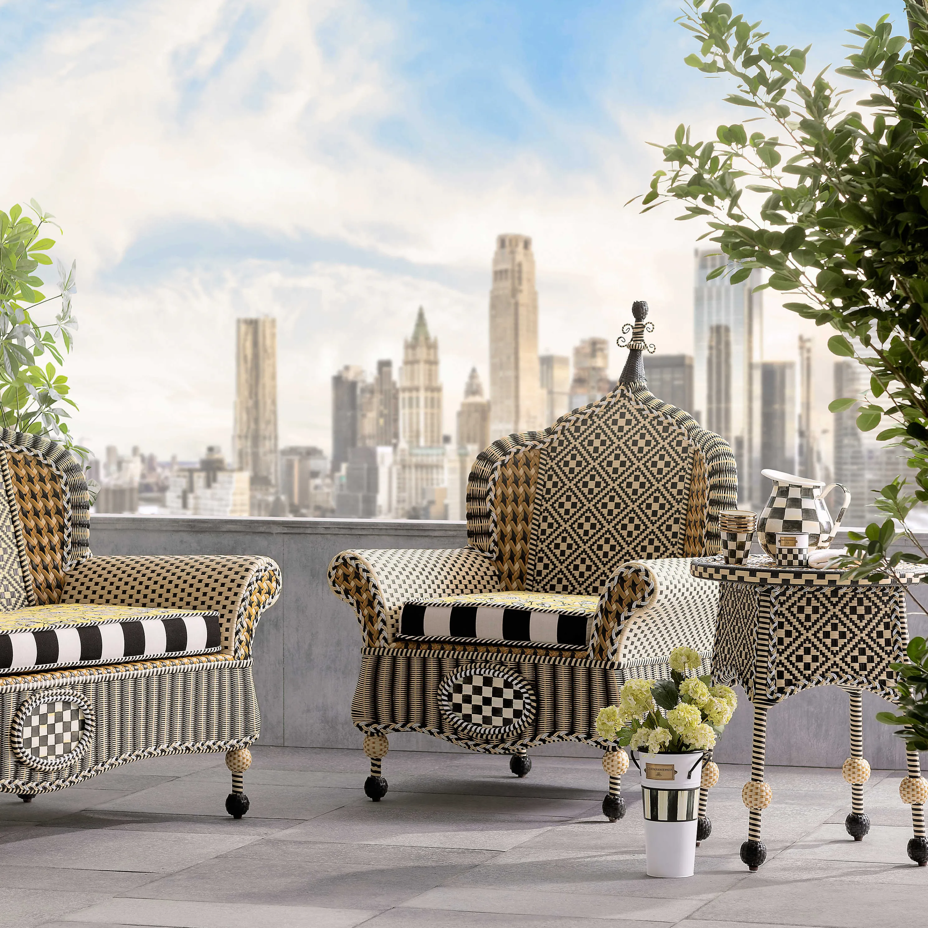 Courtyard Outdoor Wing Chair - Queen Bee