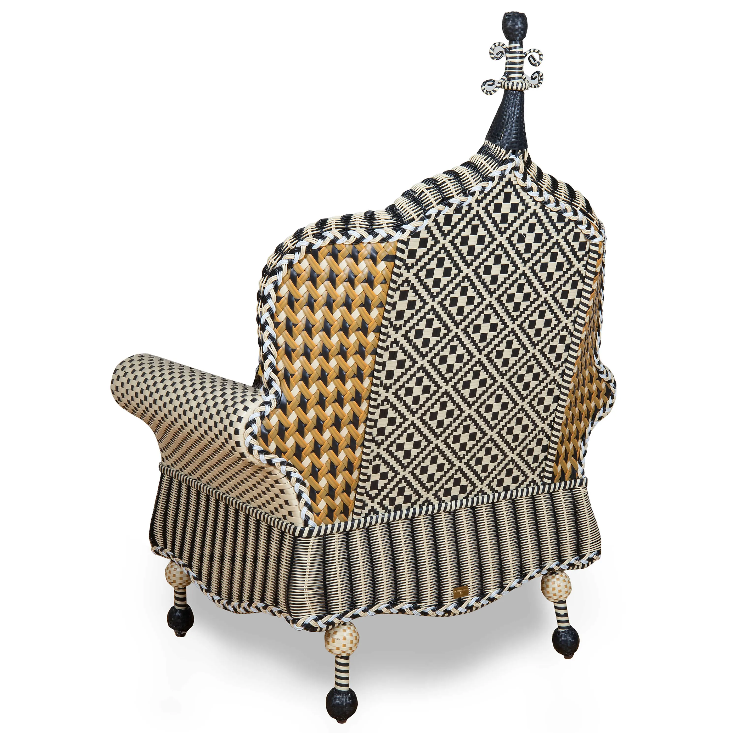 Courtyard Outdoor Wing Chair - Queen Bee