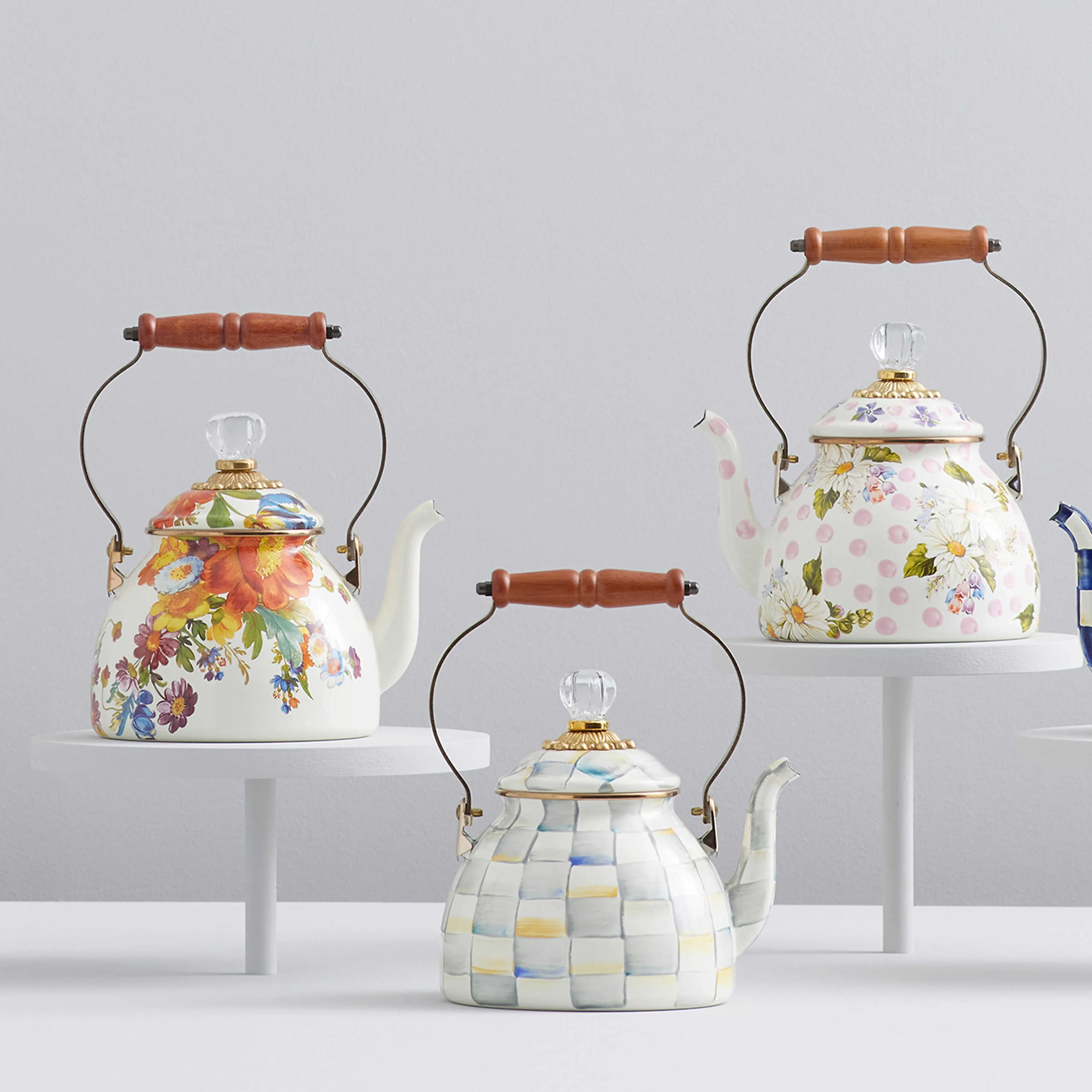 Flower Market 2 Quart Tea Kettle - White