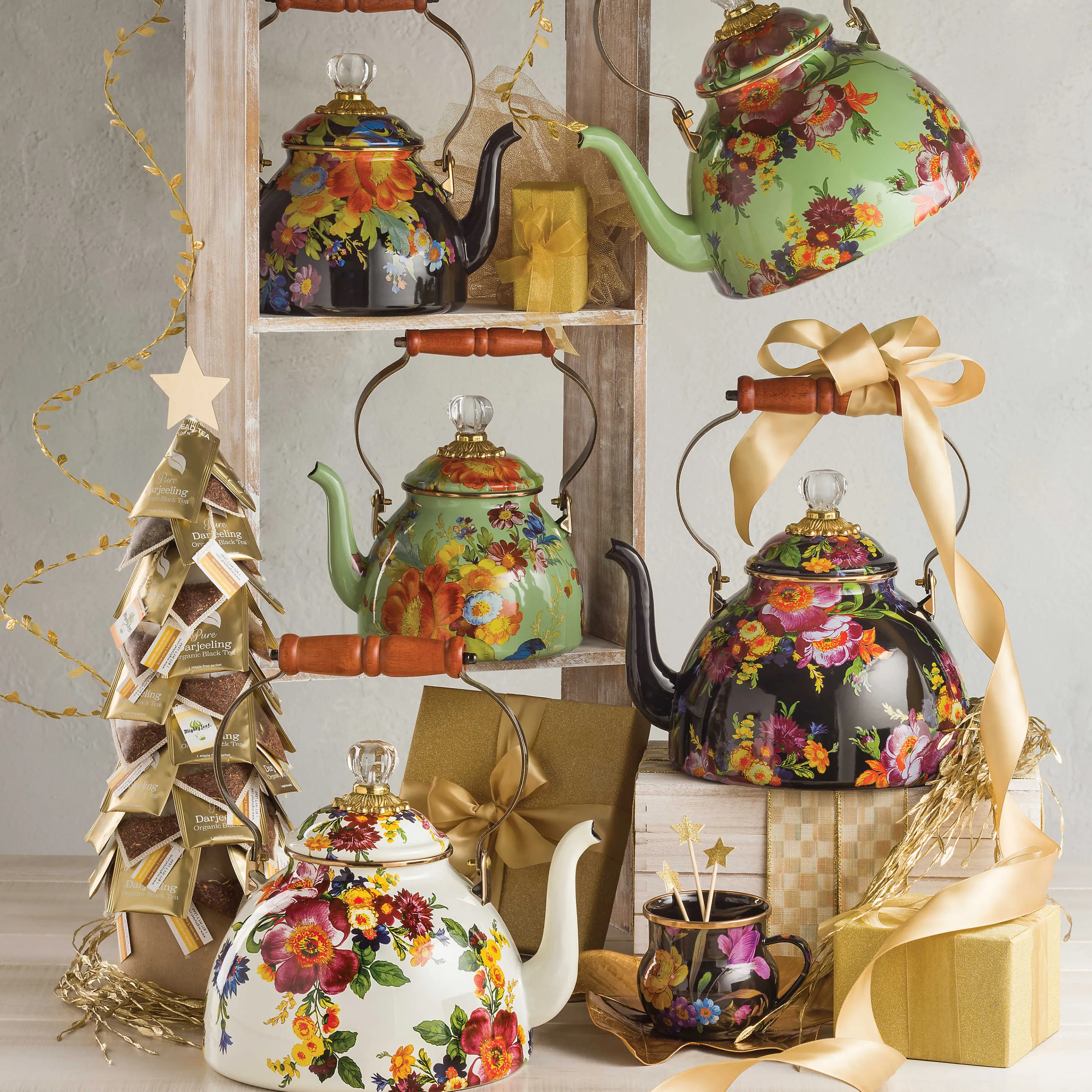 Flower Market 3 Quart Tea Kettle - White