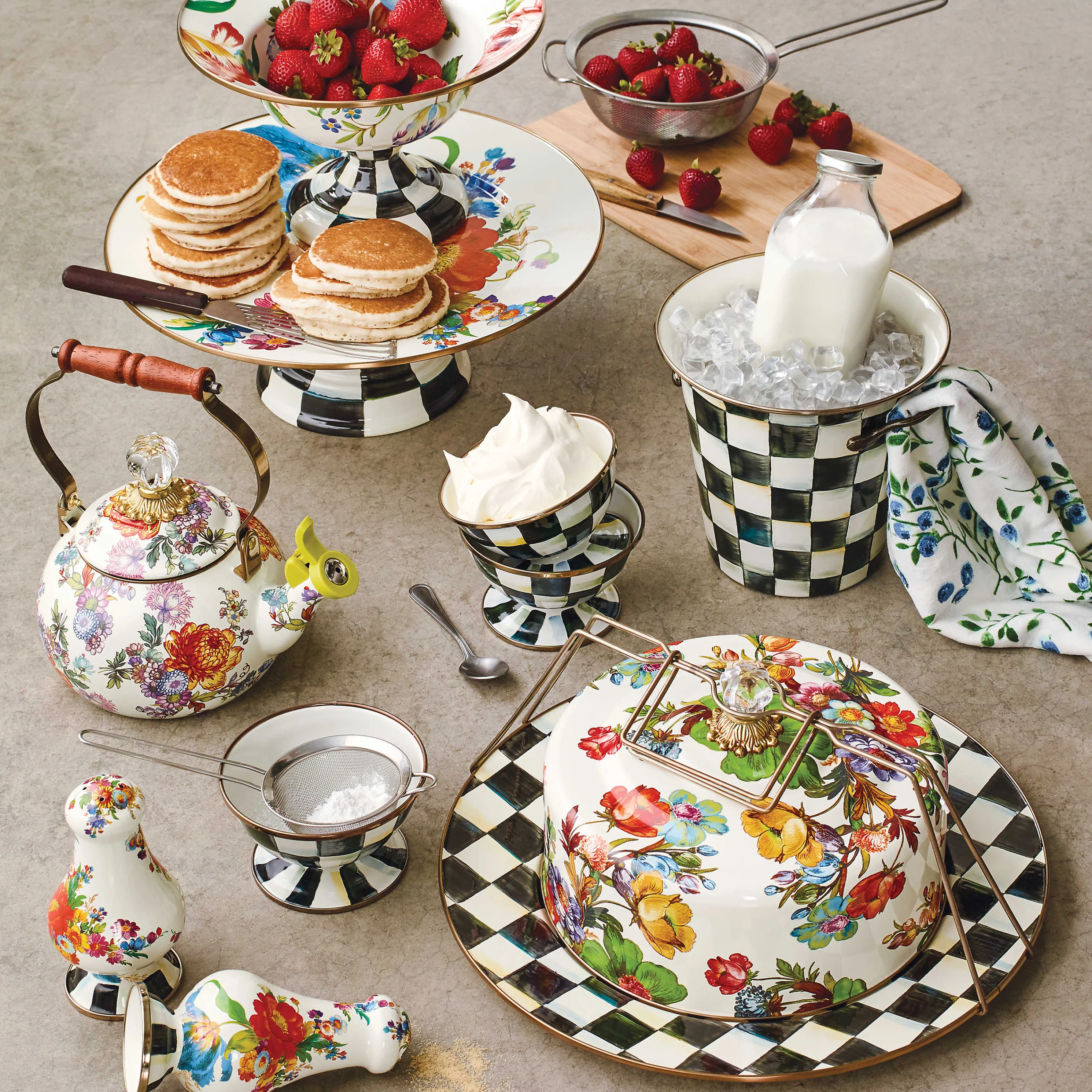 Flower Market Cake Carrier - White