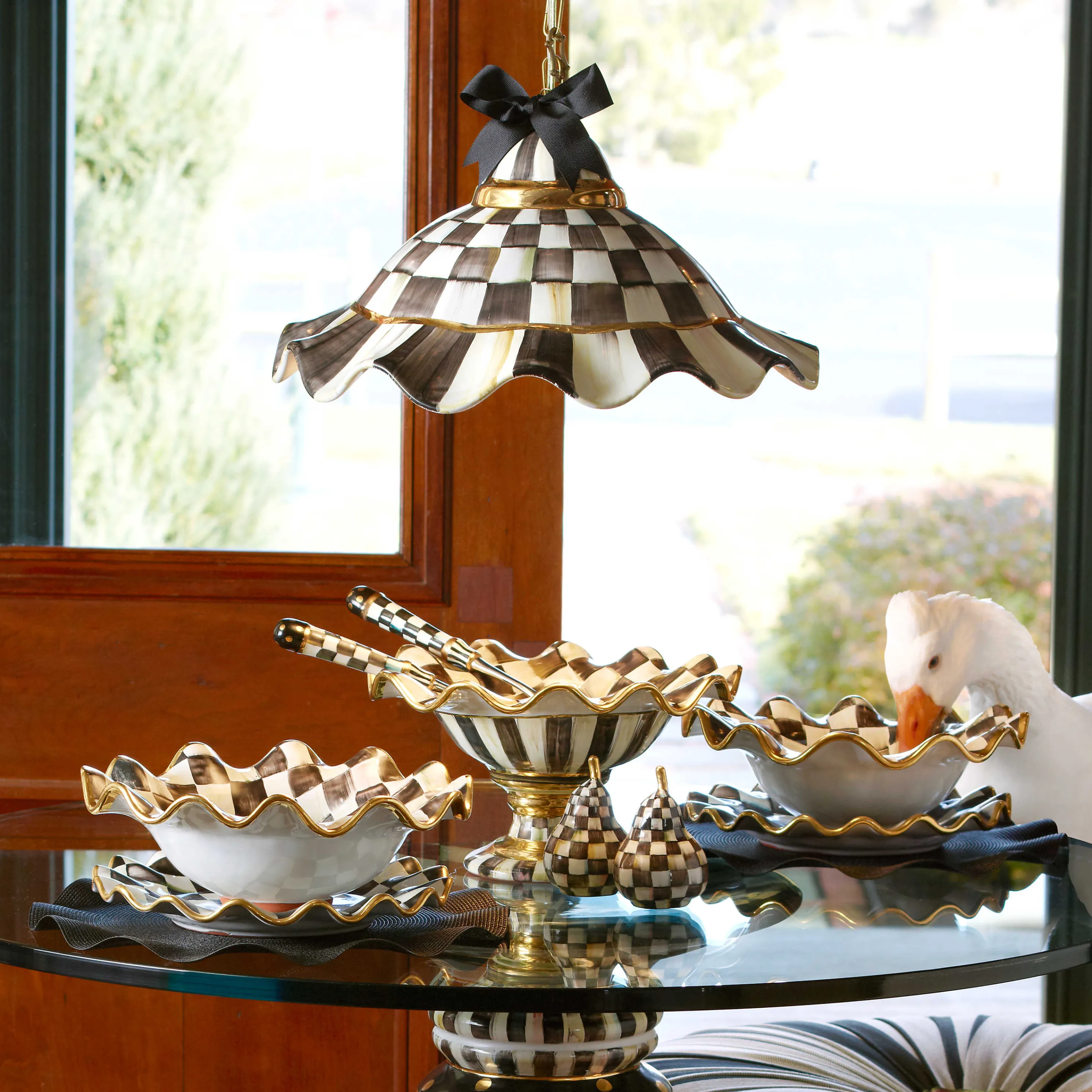 Fluted Hanging Lamp - Courtly Check