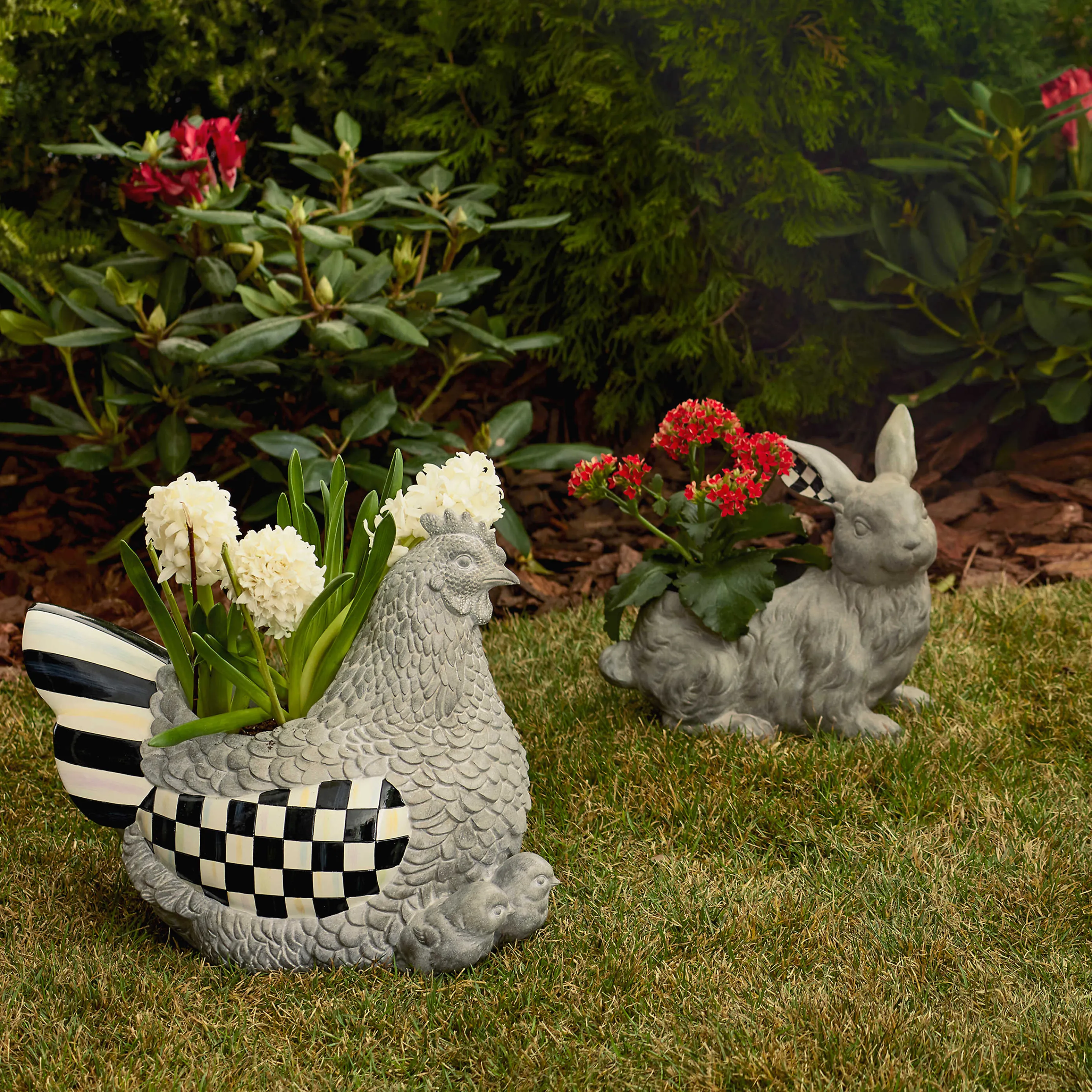 Naturals Mother Hen Planter